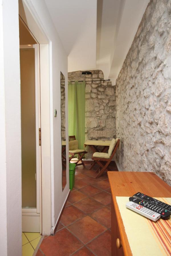 Apartments By The Sea Gradac, Makarska - 6661 Gradac  Extérieur photo