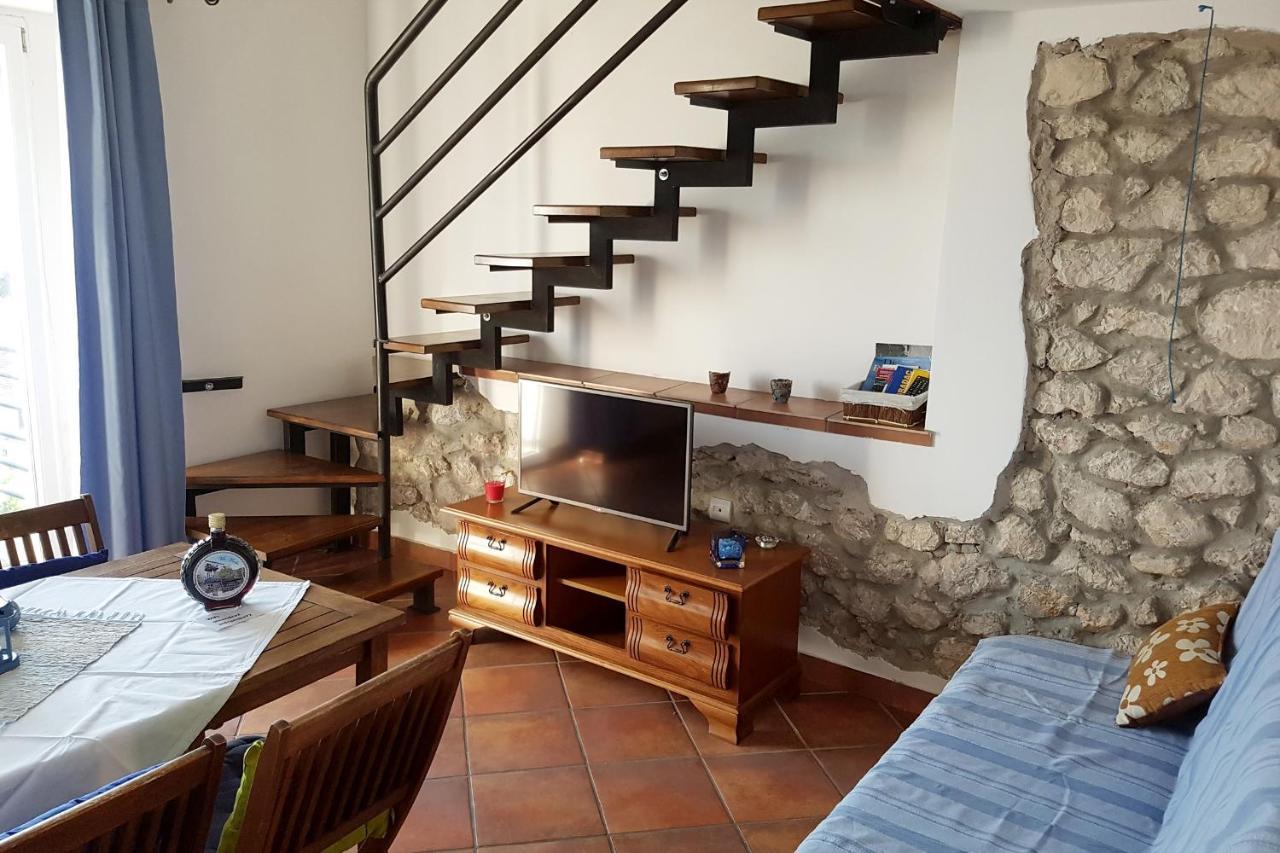 Apartments By The Sea Gradac, Makarska - 6661 Gradac  Extérieur photo