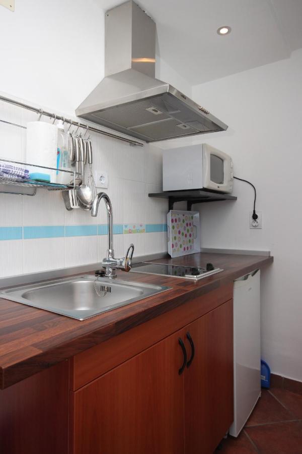 Apartments By The Sea Gradac, Makarska - 6661 Gradac  Extérieur photo